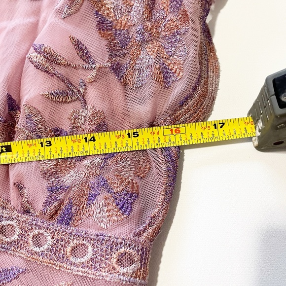Altar’d State Maxi Dress Medium Mariska Lace Lilac Candy Deep V Neck Embroidered - Picture 3 of 4